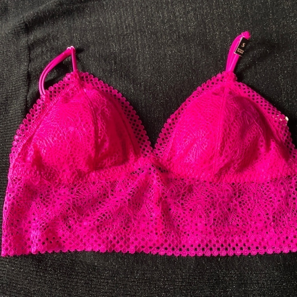 VICTORIA’S SECRET Crochet Lace Long Line Lightly Padded Bralette Hot Pink sizeS